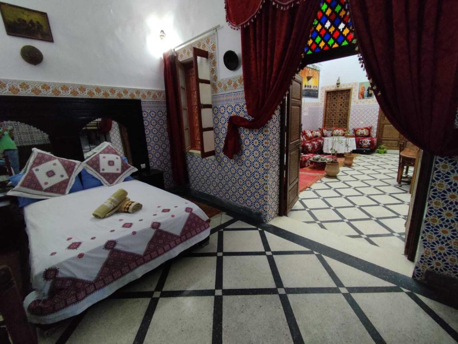 فندق دار أهل تادلا فاس المظهر الخارجي الصورة